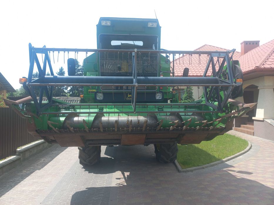 Комбайн John deere 1052