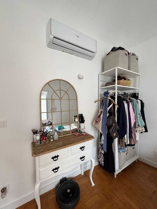 Arrenda-se quarto centro de Évora