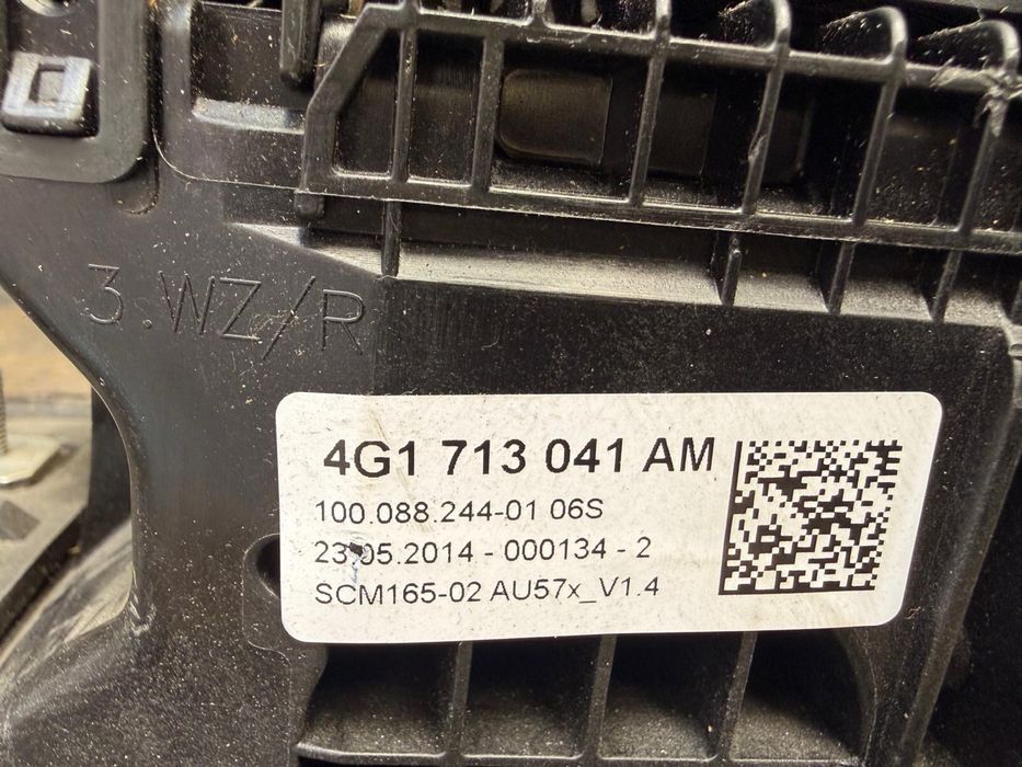 Lewarek zmiany biegow Audi A6 4G1 713 041 AM