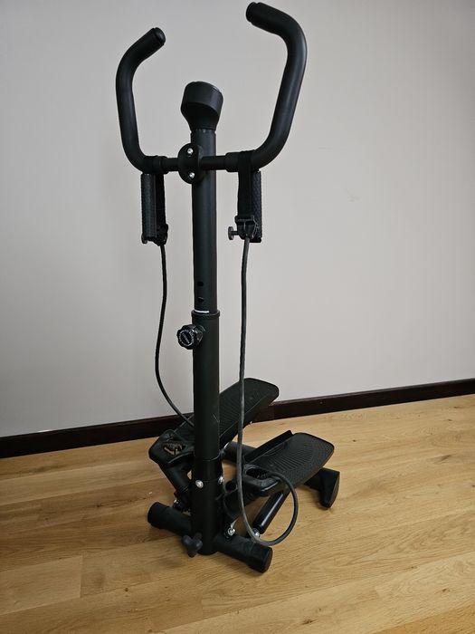 Stepper skrętny z kolumną