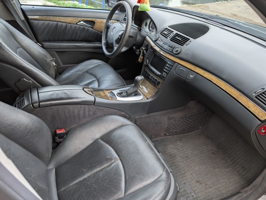 Mercedes E320 CDI R6  w211