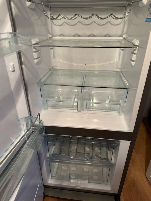 Lodówka Amica wolnostojąca 150cm