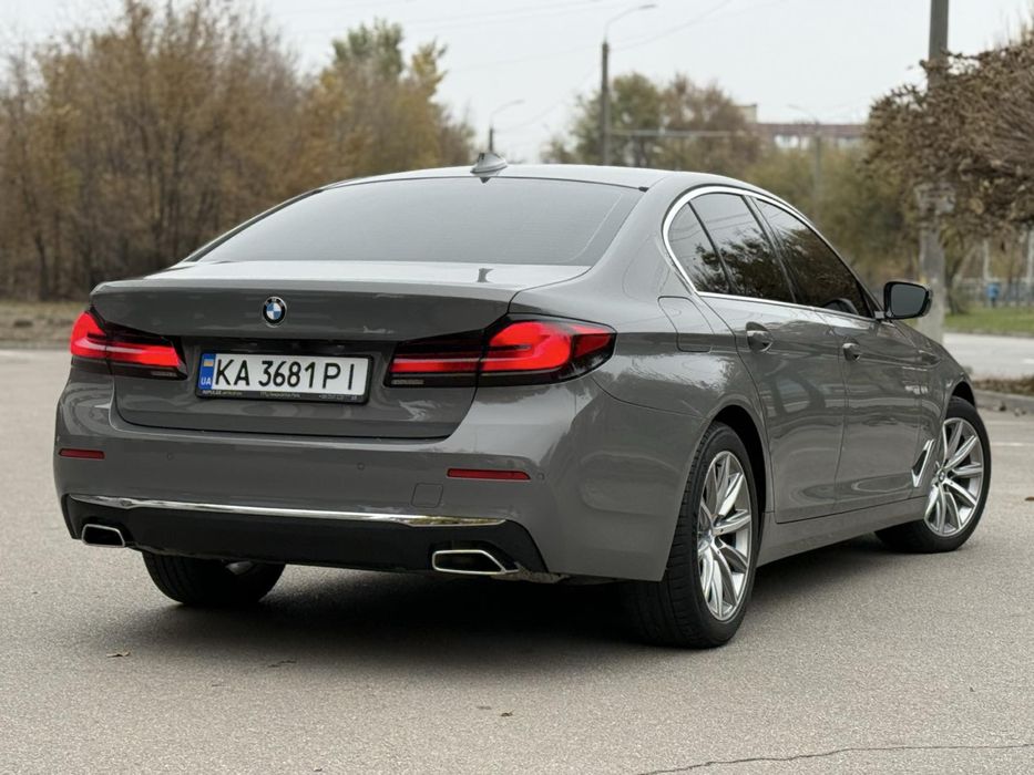 BMW 5 Series 2021