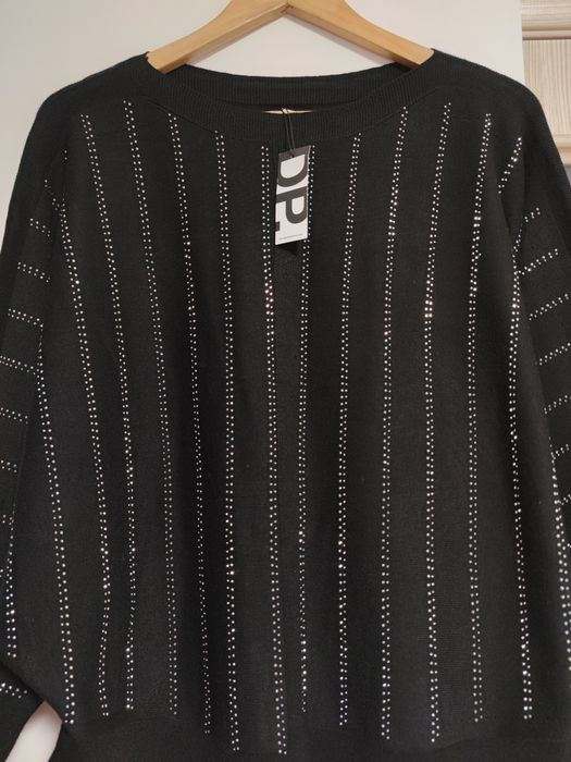 Красивий светр у камінцях  від dorothy perkins