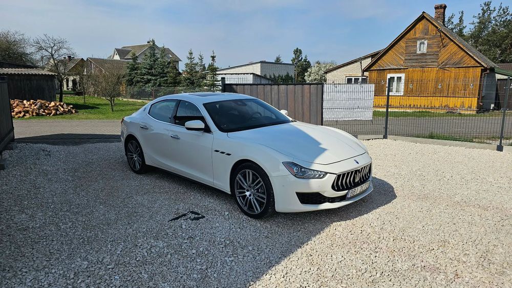 Maserati Ghibli Maserati Ghibli S 2017 410KM