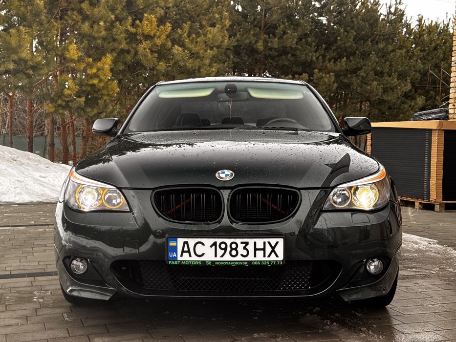 BMW 5 Series E60 Автомат, гарний стан, гарна техніка.