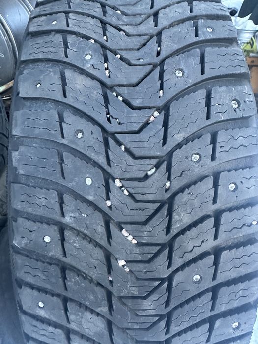 205/60r16 michelin x-ice north zima z kolcami
