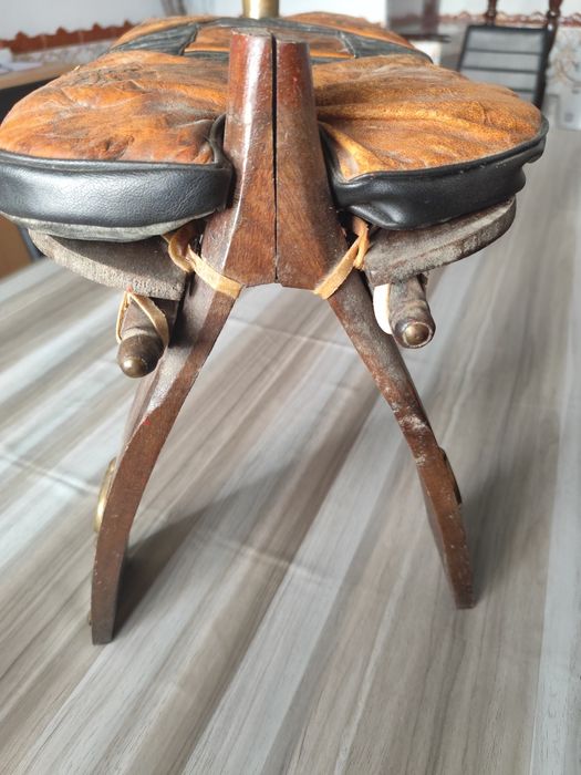 Banqueta em couro