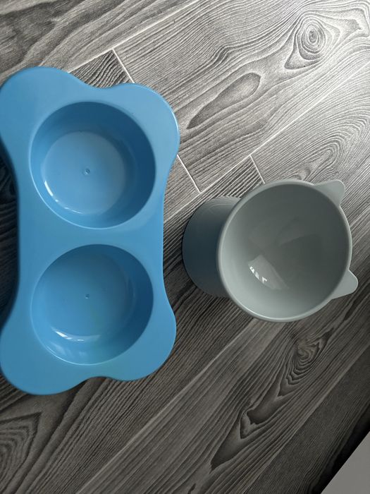 Миски для котів.