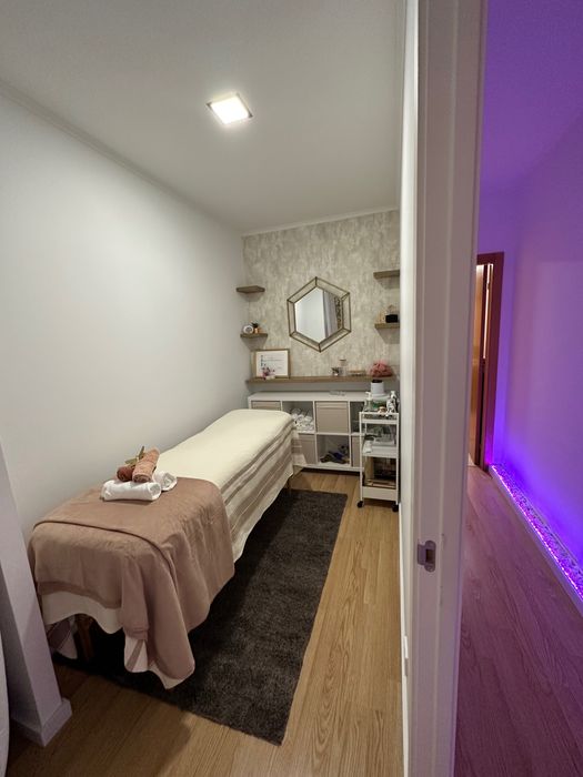 sala equipada para estética em Loures