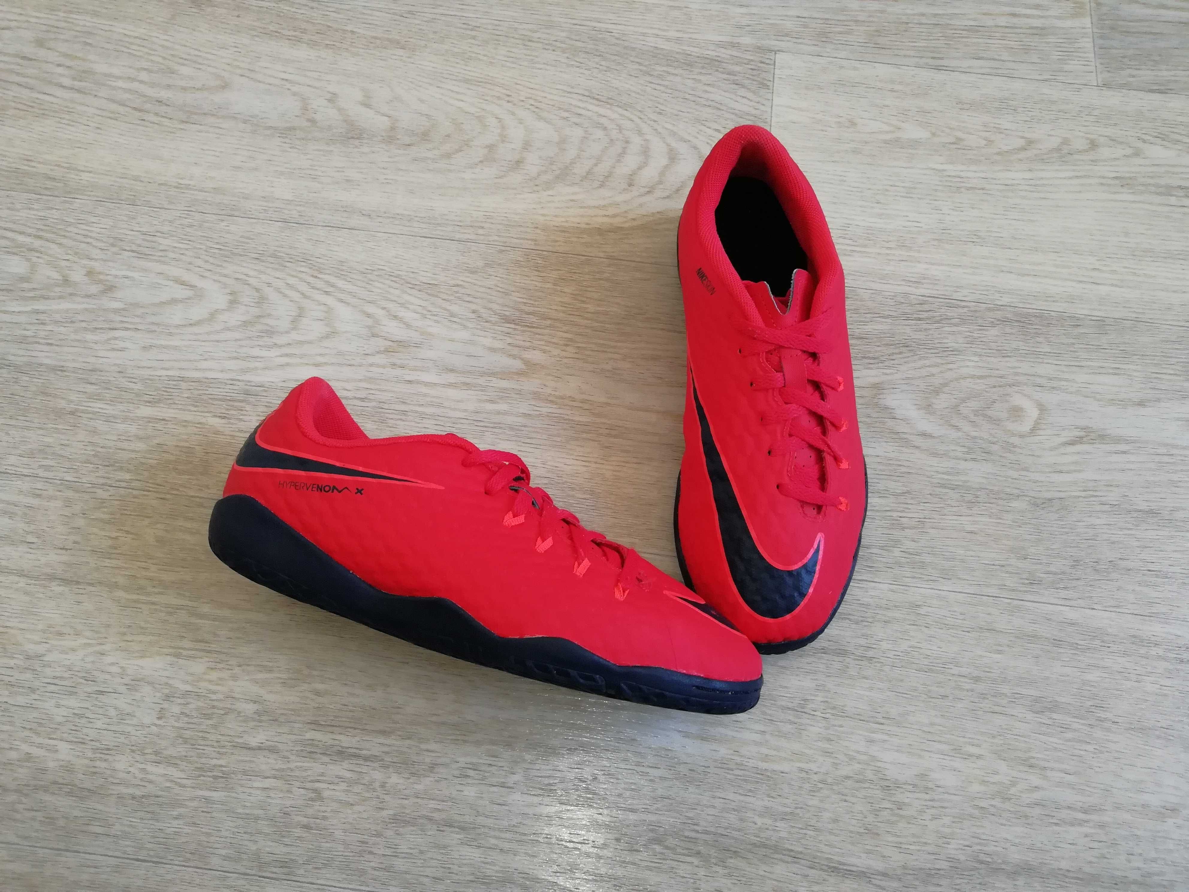 Nike hypervenom 38 hotsell