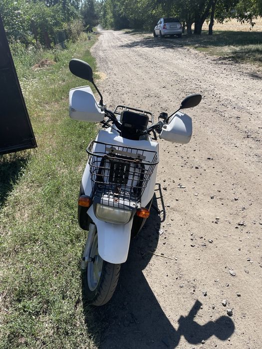 Yamaha Gear 4T 2011 року  сів поіхав