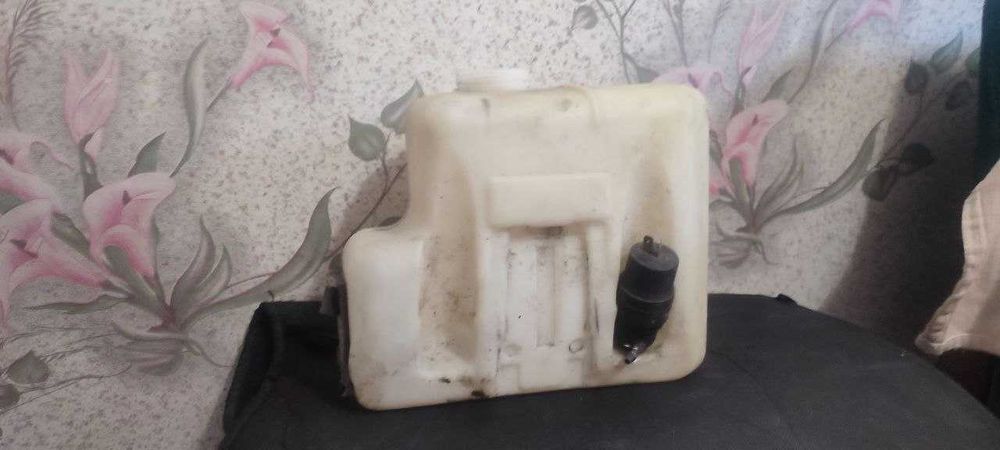 Бачёк омывайки ваз 2107