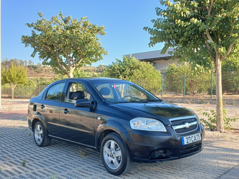 Oportunidade chevrolet Aveo 1.2 gasolina