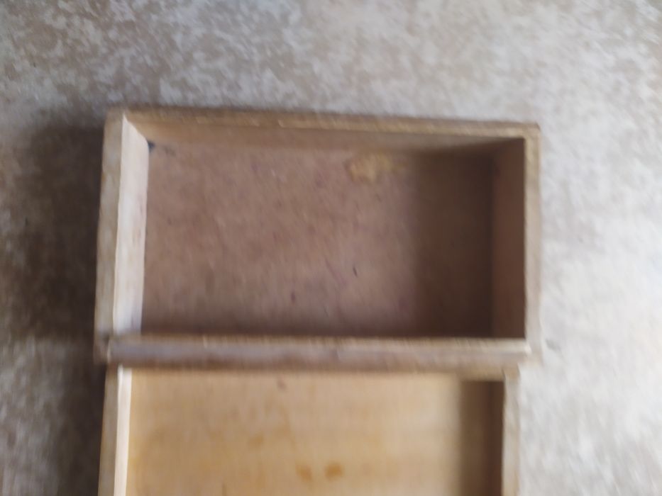 Шкатулка дерев'яна.