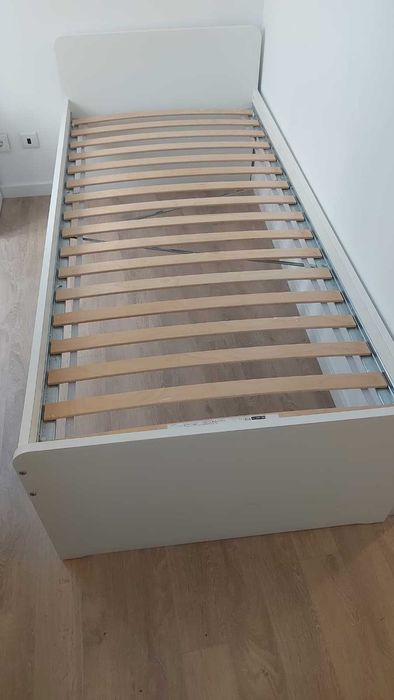 Vendo Cama Solteiro IKEA Slakt Branca (com colchão)