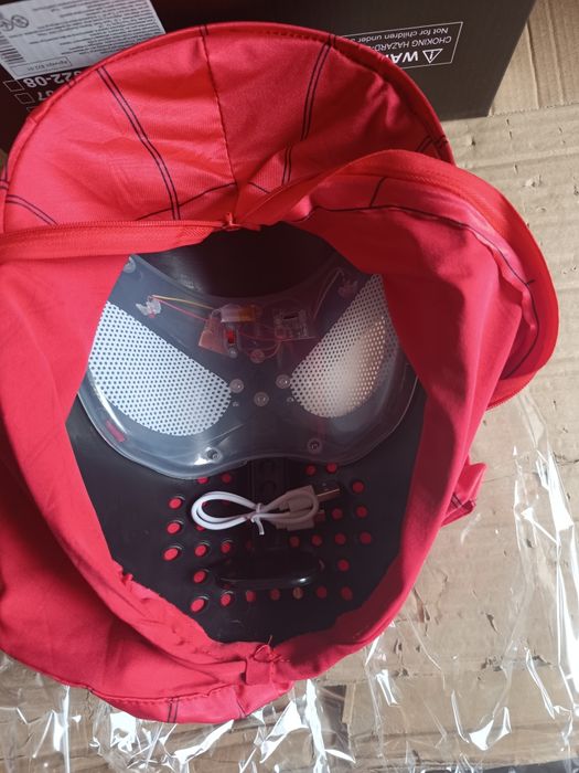 Маска людина павук світяться очі человек паук Спайдермен Spiderman