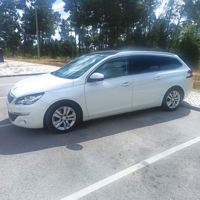 Peugeot 308 SW 1.6 BlueHDi 120cv Active (2015) – Teto Panorâmico e Câm foto 3
