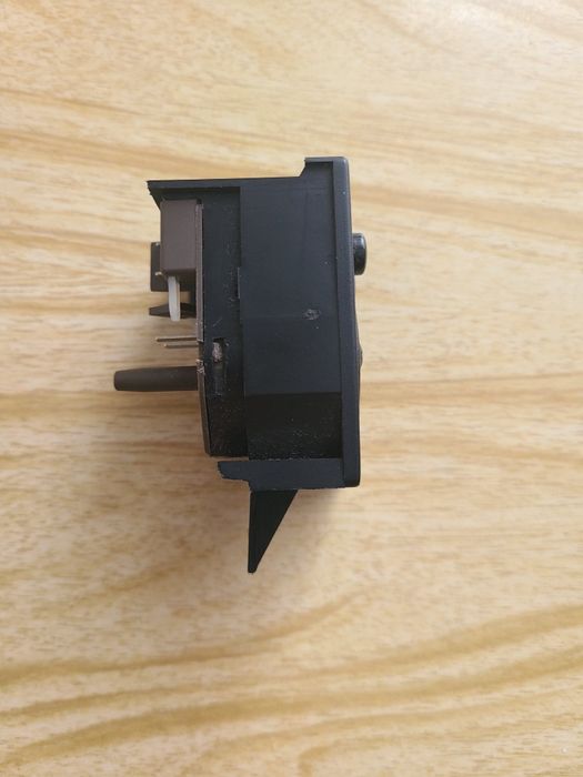 Регулятор наружних дзеркал ауді а6 с4.