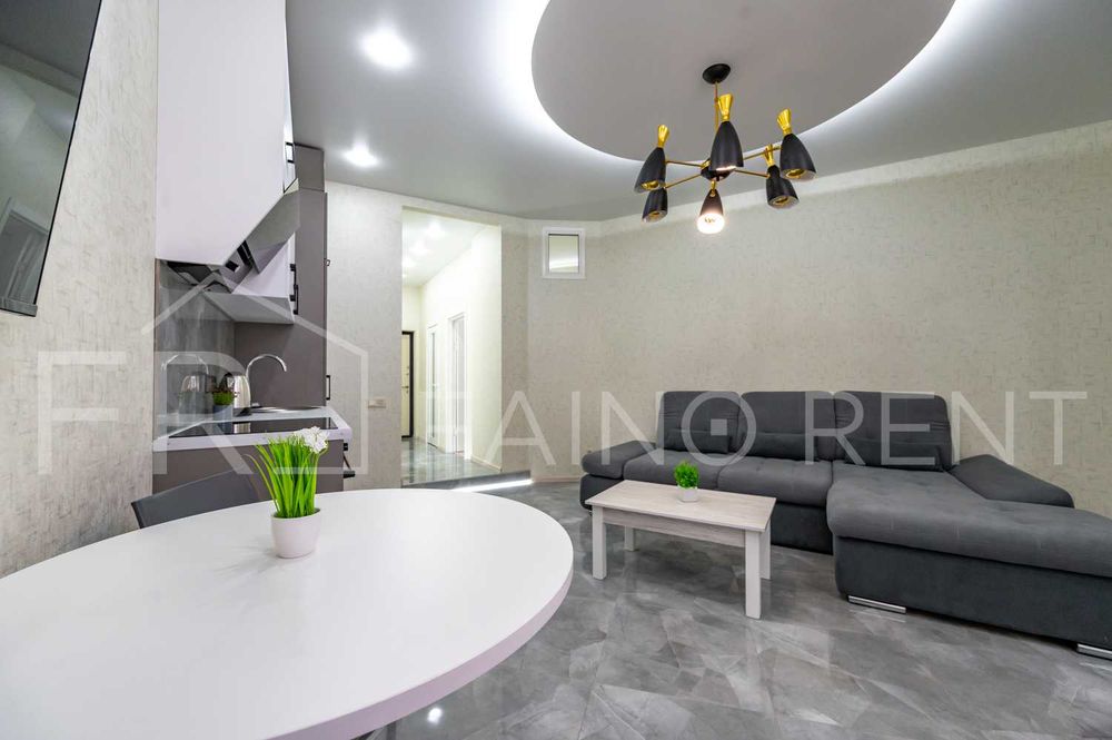 Стильні просторі апартаменти, Аркадія/5011