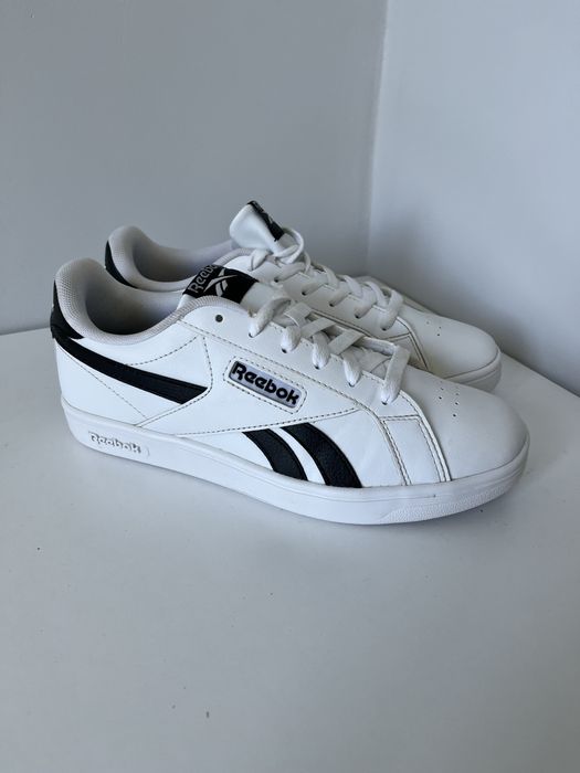 Білі шкіряні кросівки Reebok 37 (24см )