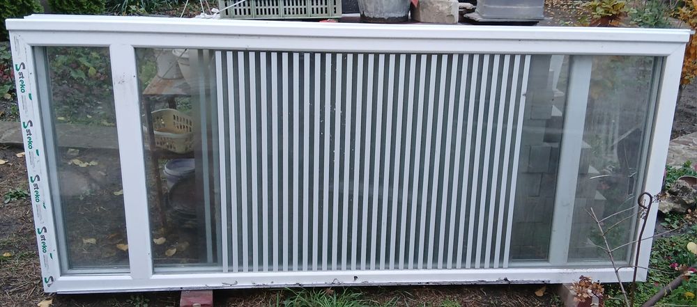 Продам вікна (перегородку) метало-пластик