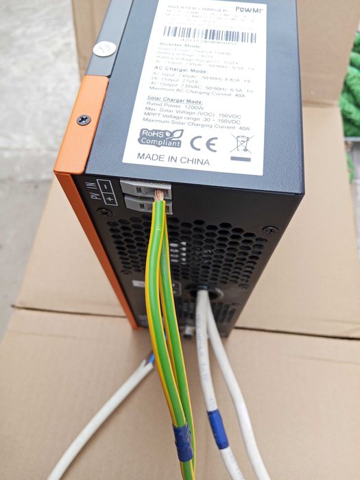 Гібридний інвертор з чистим синусом  Powmr 24v