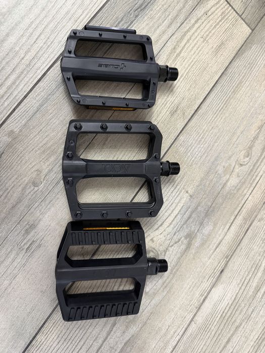 Нові педалі cube acid