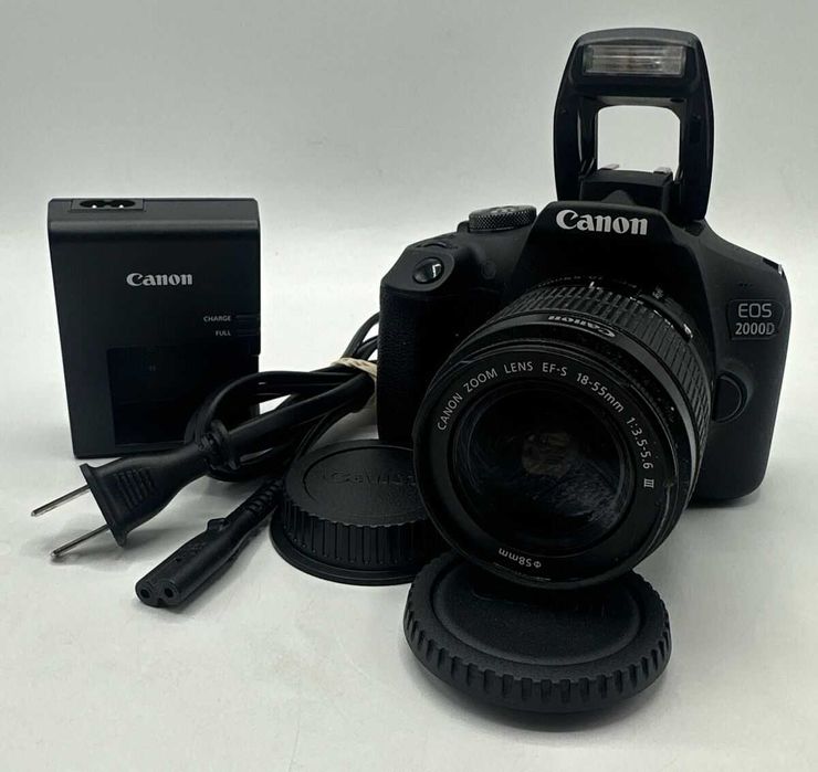 CÂMARA Canon EOS 2000D.            
ATENÇÃO entrega e pagamento em mão