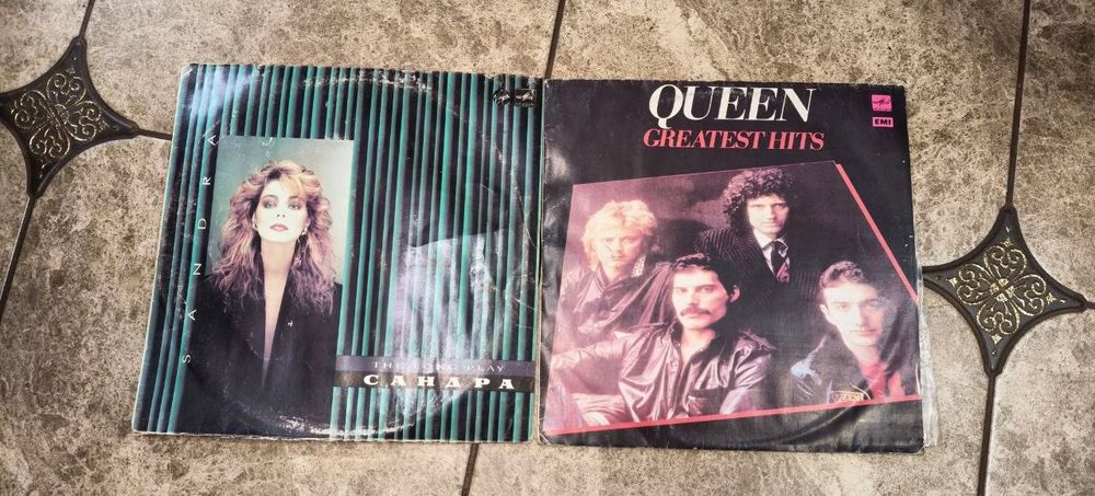 Вінілові платівки Queen (Greatest Hits) та Sandra (The Long Play) Мелодія