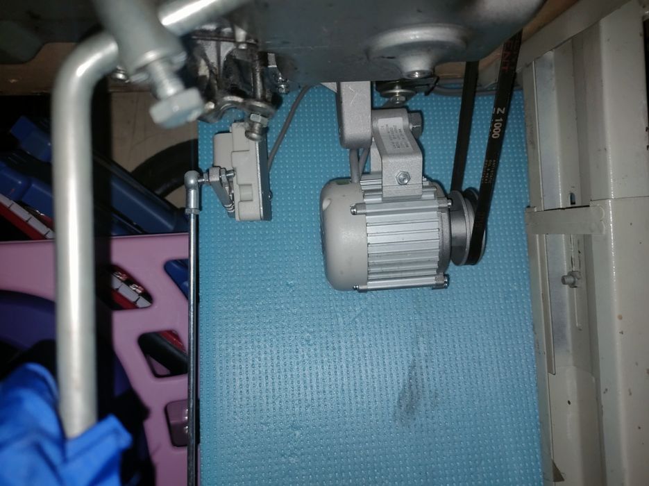 Швейная машина с сервоприводом