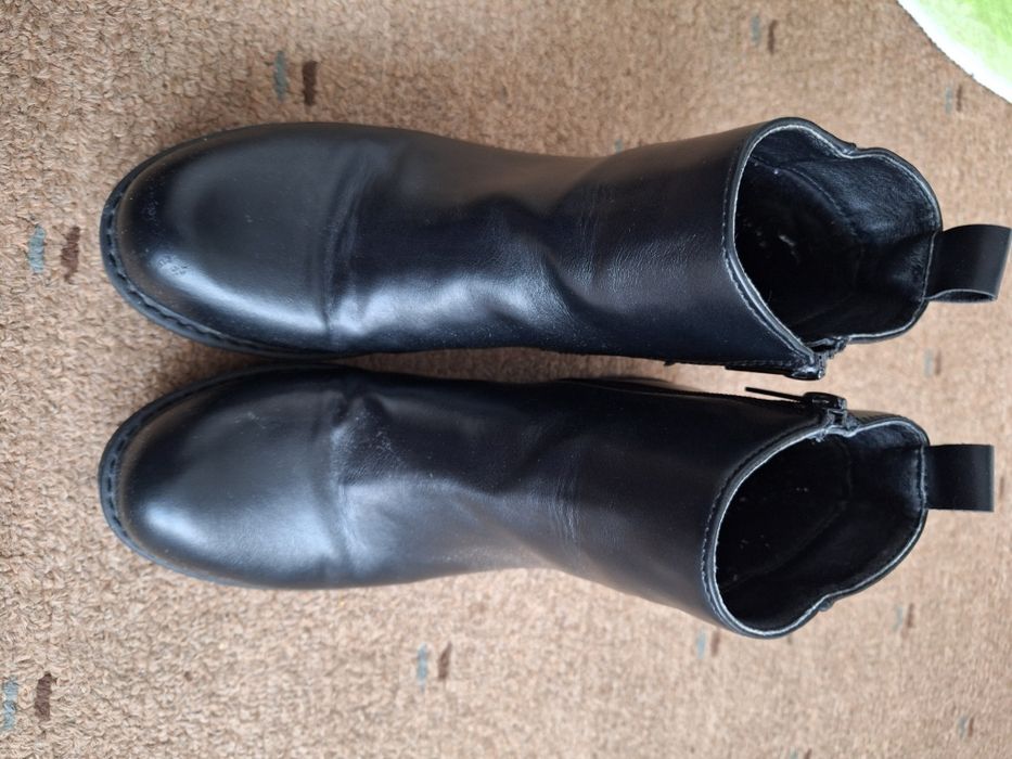 Buty wiosenne jesienne rozmiar 37 Clara Barson CCC