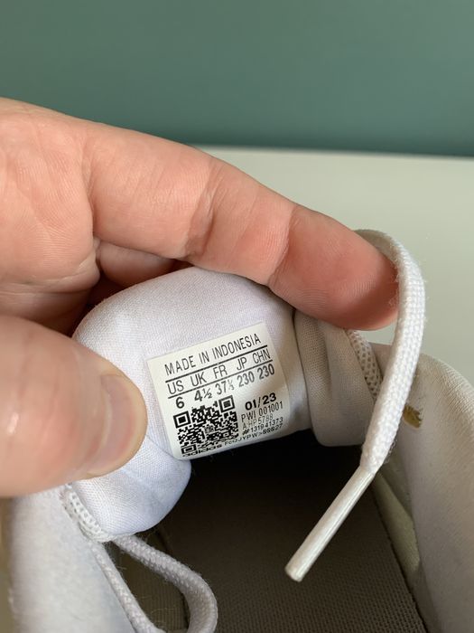Жіночі кросівки Adidas ultra 38 (24-24,5)