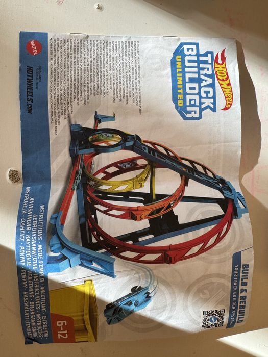 Pista Hot Wheels triple loop