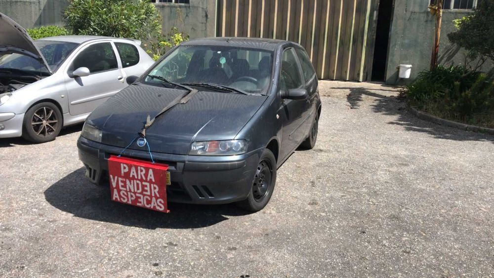Fiat punto 1.2.  8.VAno 2001