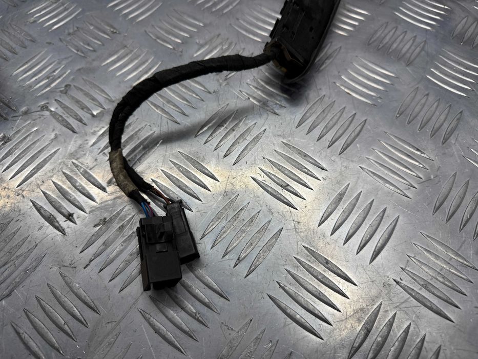 Кнопка стеклоподъемника правая Opel Omega B Опель Омега Б 90438545