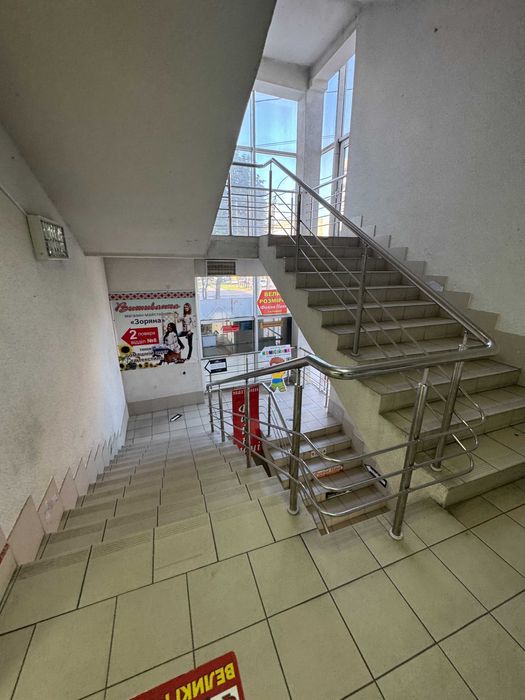 Приміщення в ТЦ по бул. Шевченка