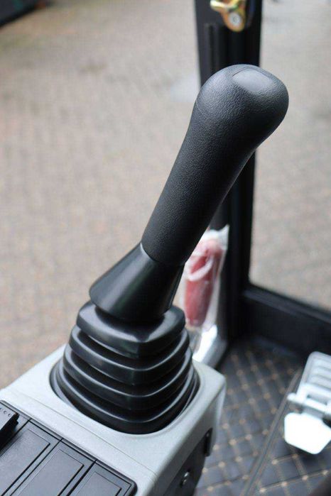 Mini escavadora Landward Ranger XT-18U, 1800 kg de 2025