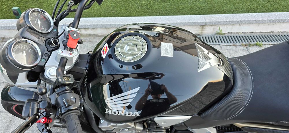 Honda CB 900 F Hornet