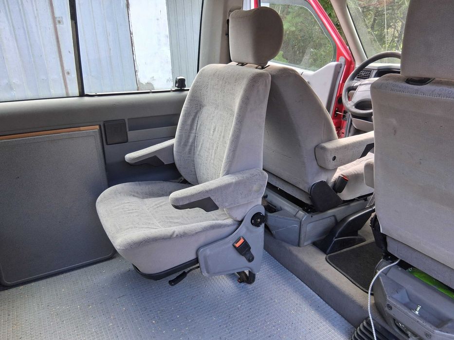 vw t4 multivan kompletne wnętrze ładny stan