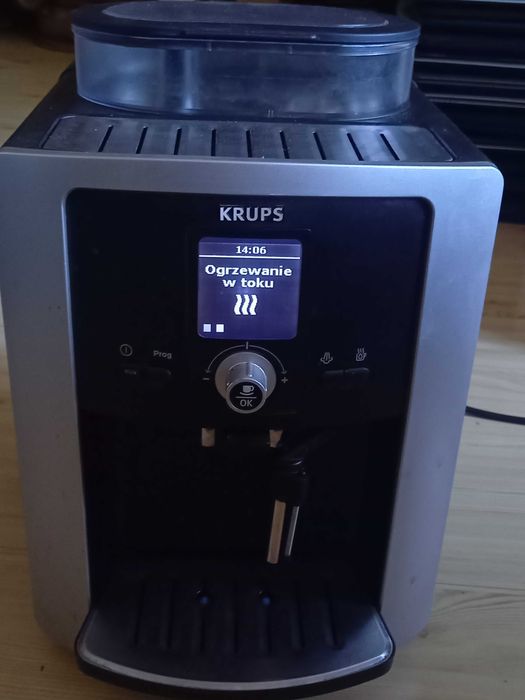 Automatyczny Ekspres firmy Krups EA8025 z LCD