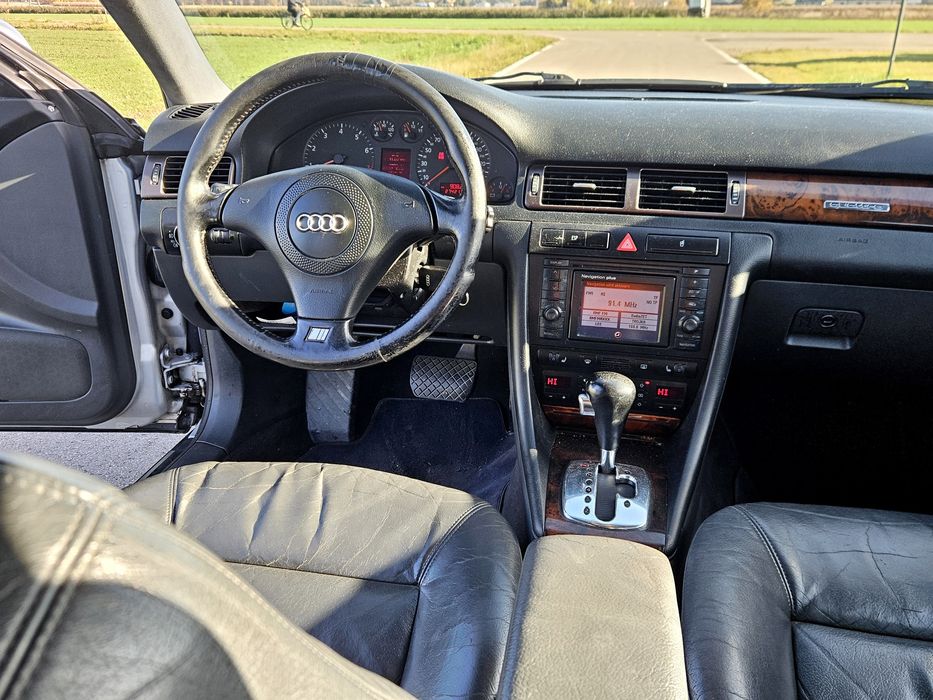 Audi A6 C6 4.2 V8 300km