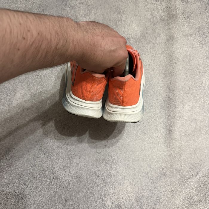 New Balance FuelCell SuperComp Trainer v2 оригінальні чоловічі  професійні бігові кросівки нью беланс