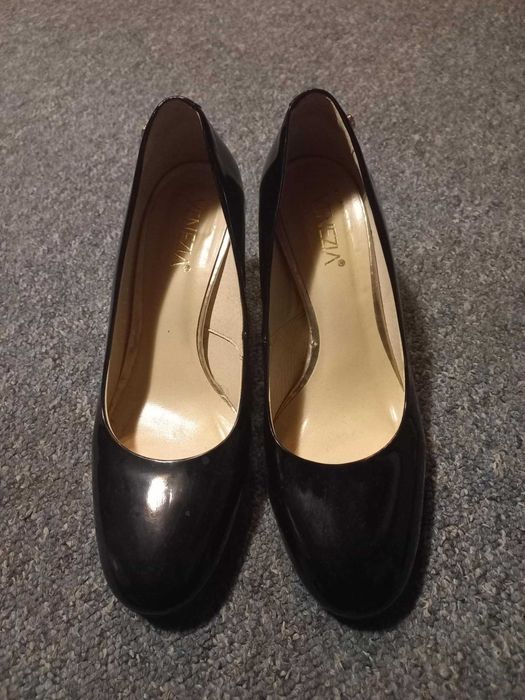 Czarne buty eleganckie na obcasie VENEZIA 38/39