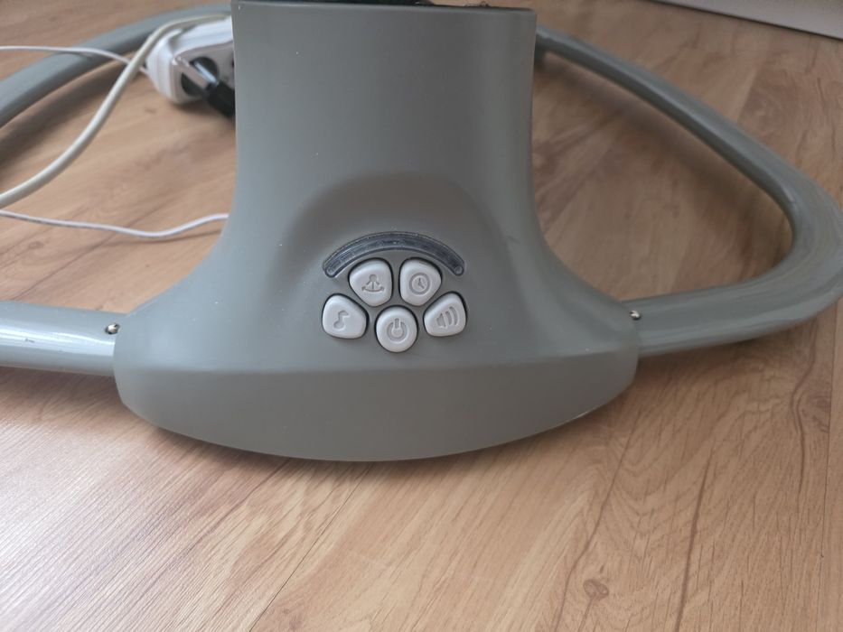 Заколисуючий центр Mastela , світло-сірий 8104 люлька