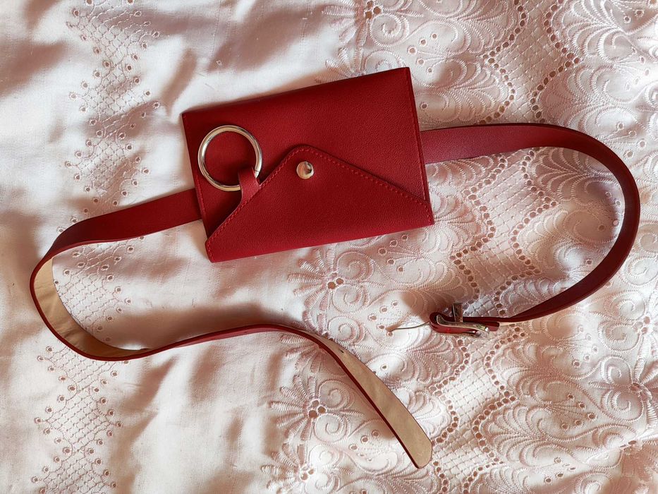 Поясная сумка-кошелек