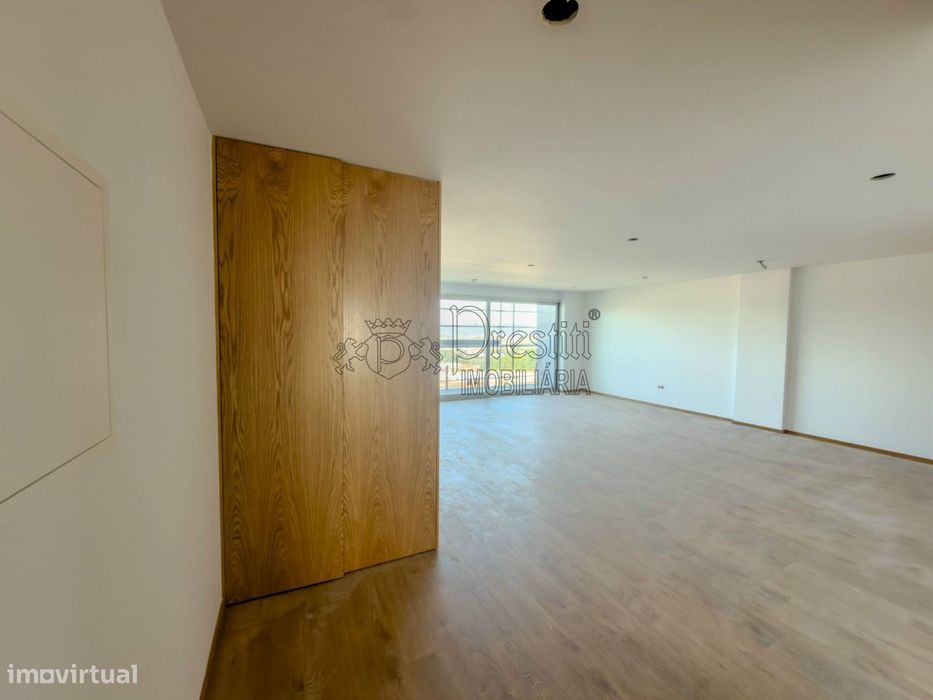 Apartamentos T3 para Arrendar em Guimarães