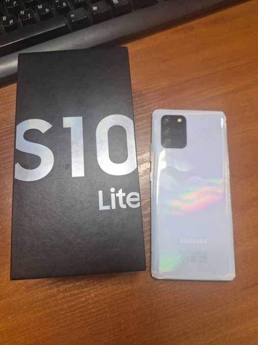 Смартфон Samsung S10 lite