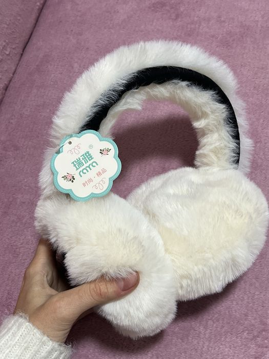 Хутряні навушники