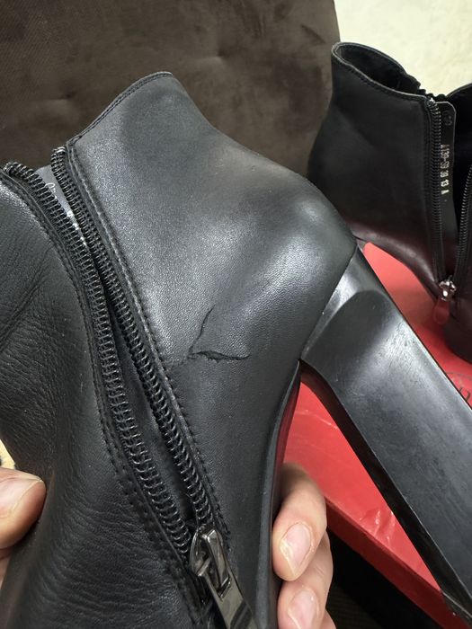 Чоботи черевики estro